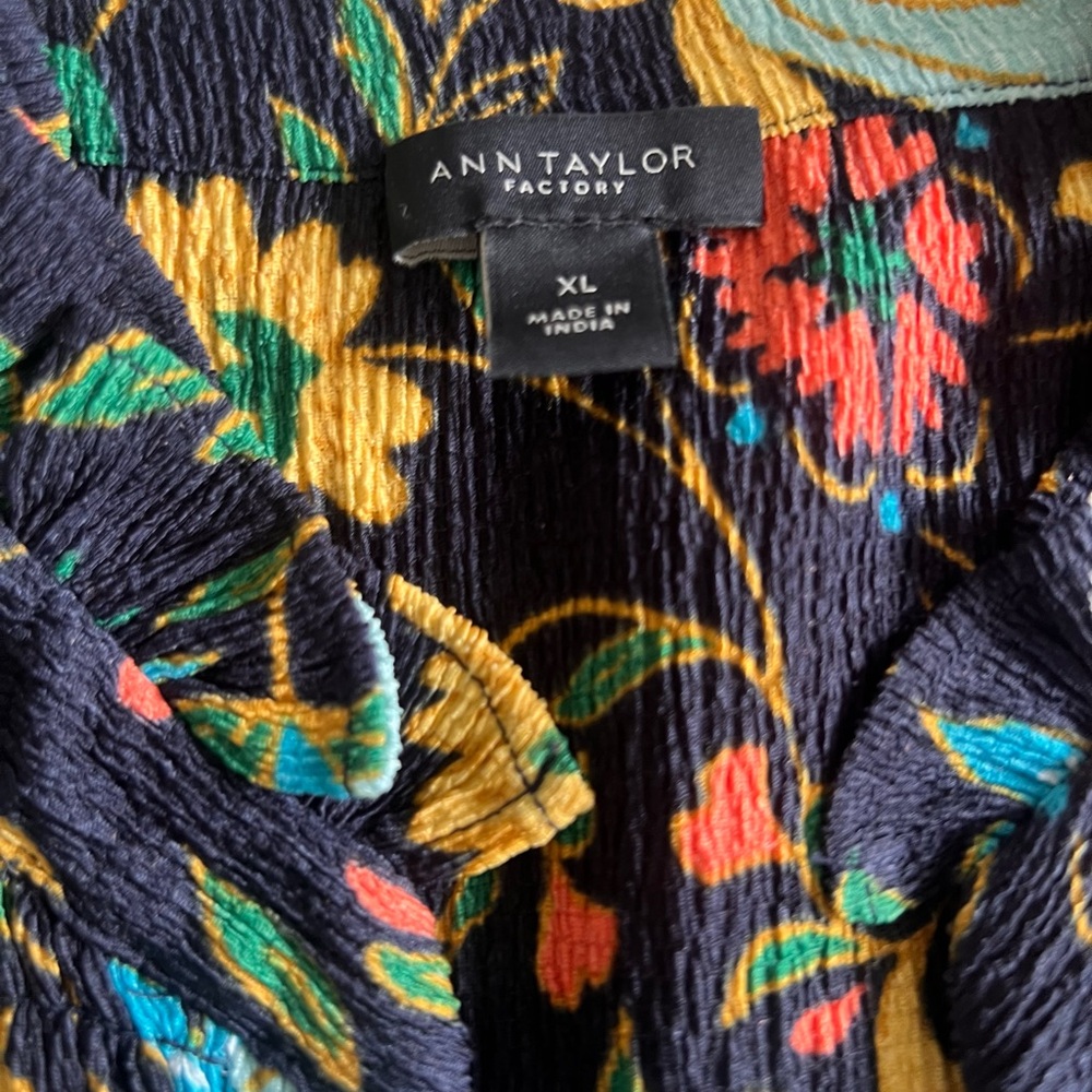 Ann Taylor Multicolor Floral Sleeveless Top